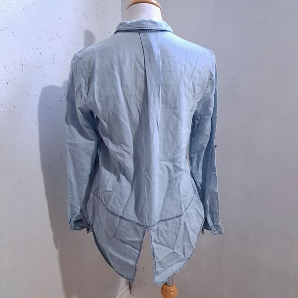 RW&CO | Light blue casual button up long sleeved shirt - Picture 5 of 9